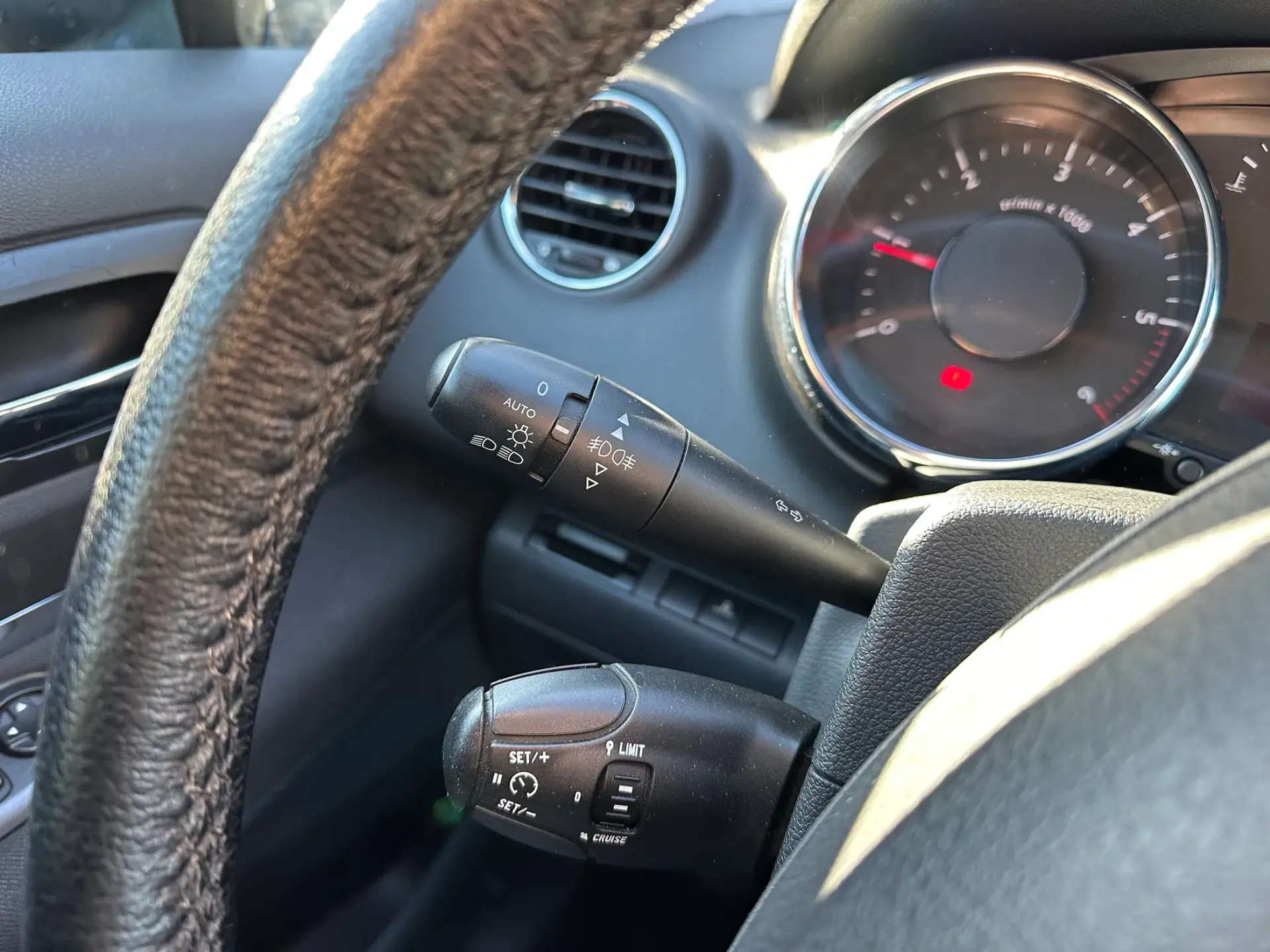 Peugeot 3008 1.6 HDi Premium 19