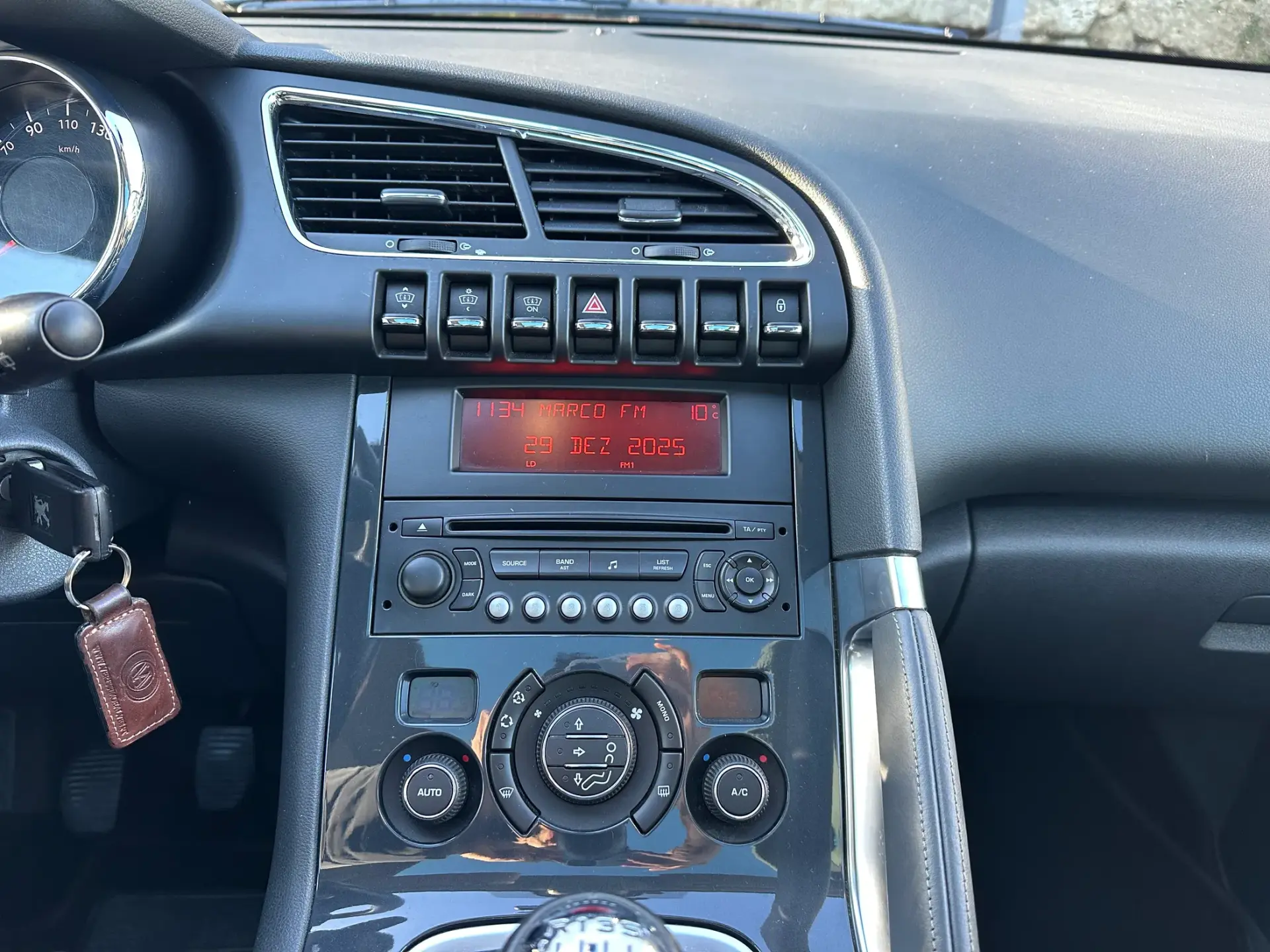 Peugeot 3008 1.6 HDi Premium 22