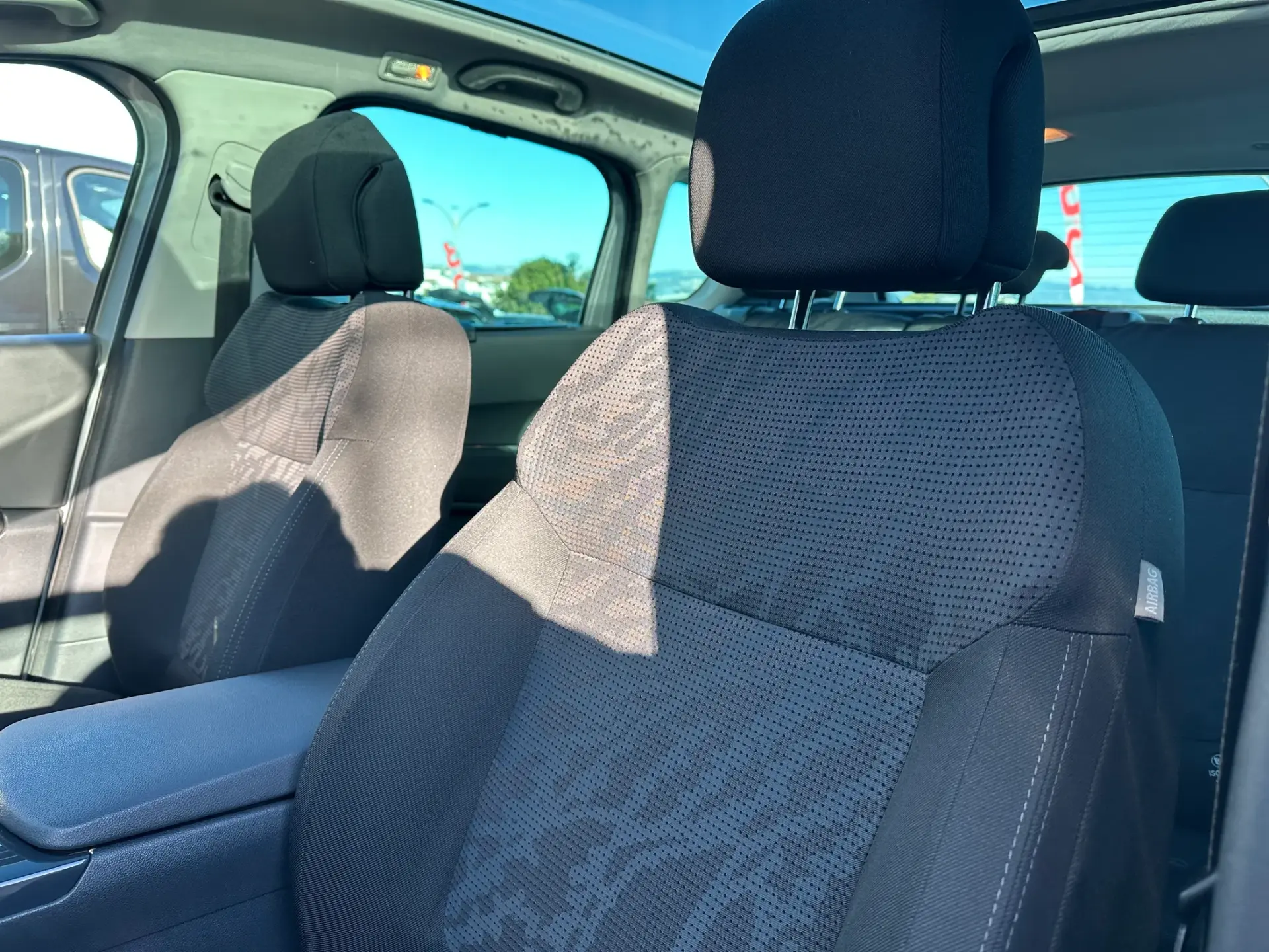 Peugeot 3008 1.6 HDi Premium 27