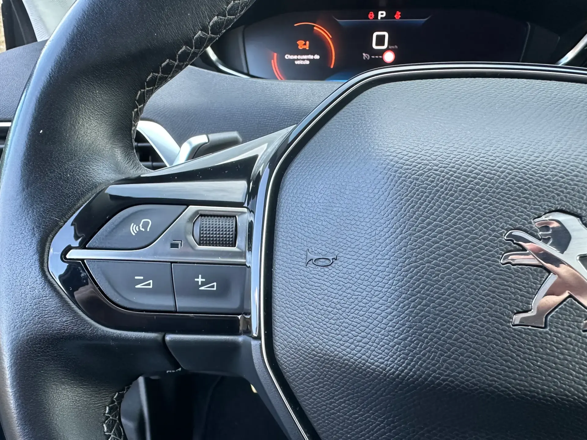 Peugeot 5008 1.5 BlueHDi Allure EAT8 18