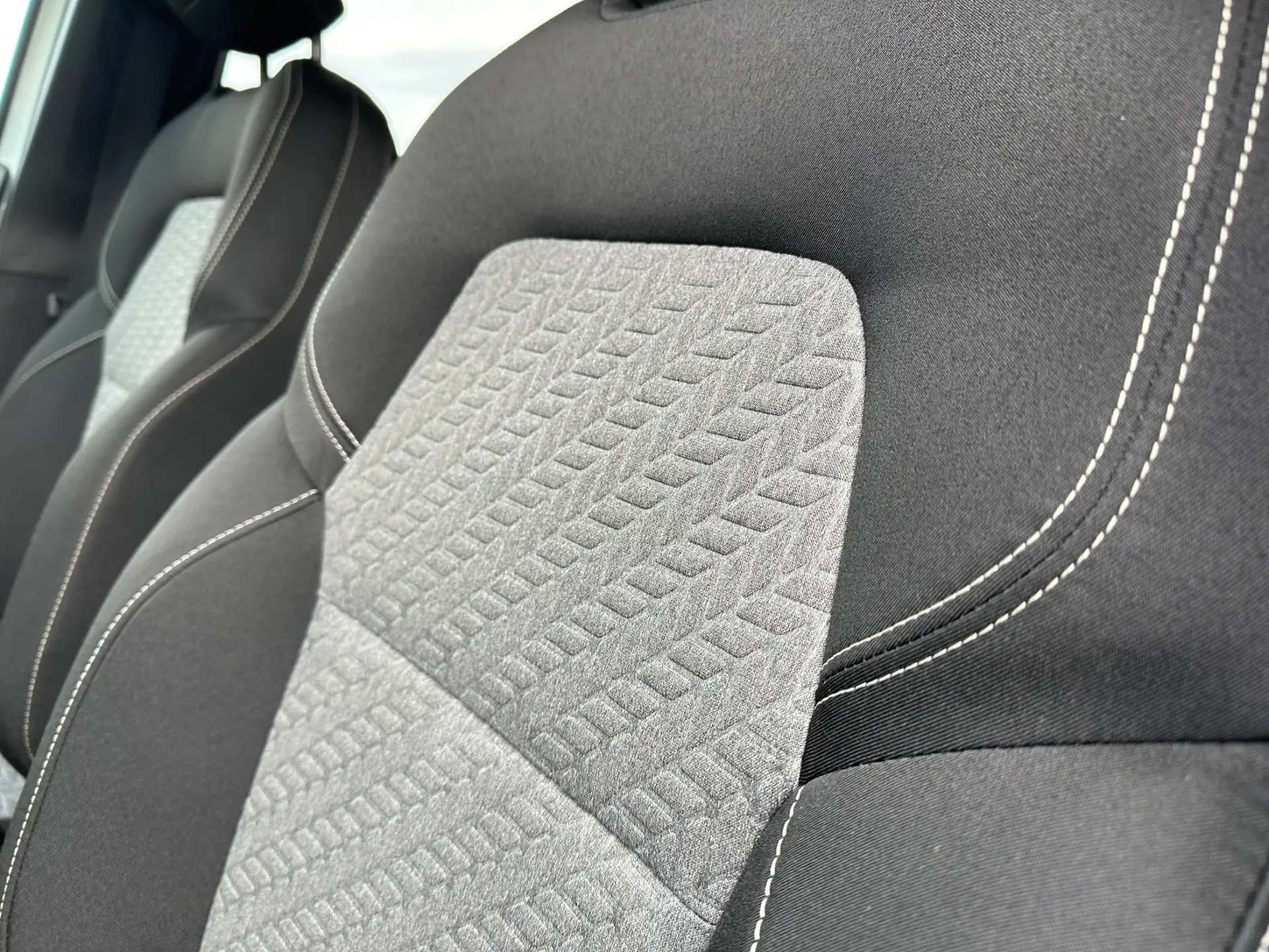 Renault Clio 1.0 TCe Limited 27