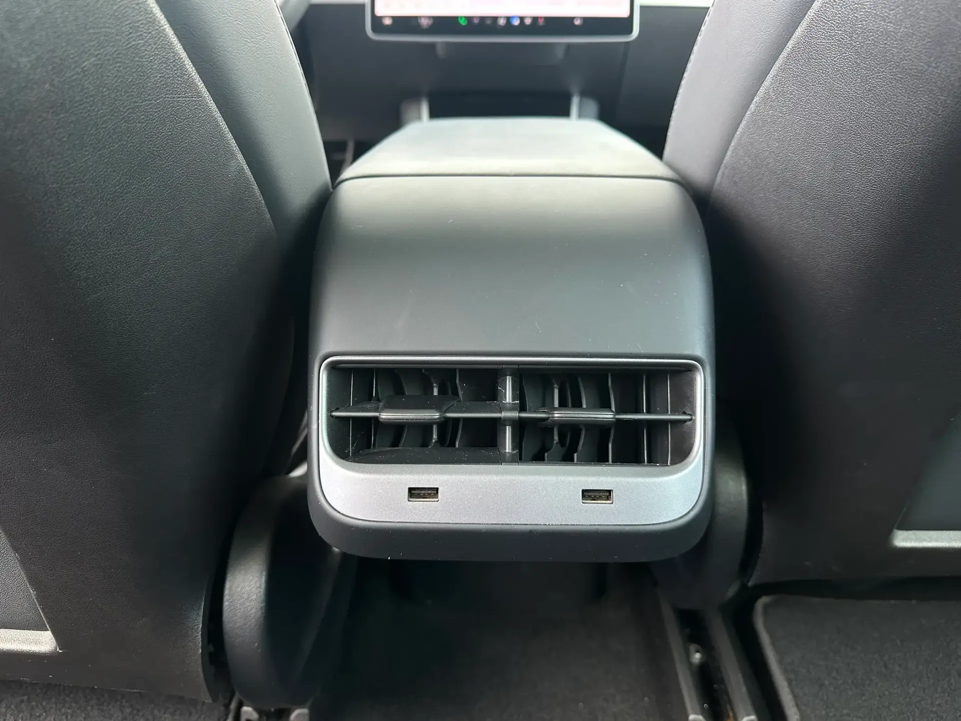 Tesla Model 3 Performance Tração Integral 29