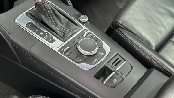 Audi S3 2.0 TFSi quattro S tronic 23