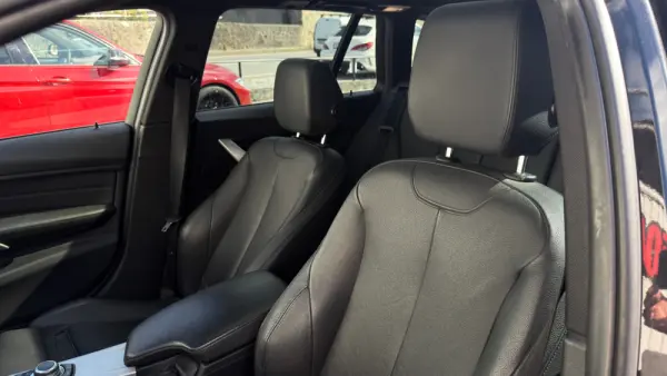 BMW 318 d Auto Pack M 28