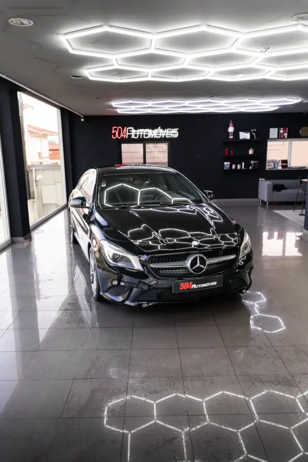 Mercedes-Benz CLA 200 d Urban 2