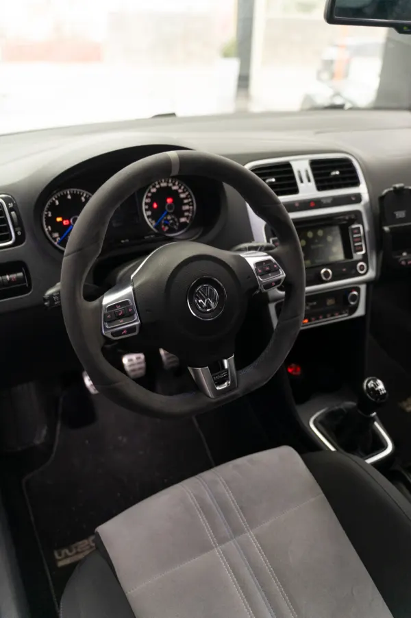 Volkswagen Polo 2.0 TSI R WRC 35