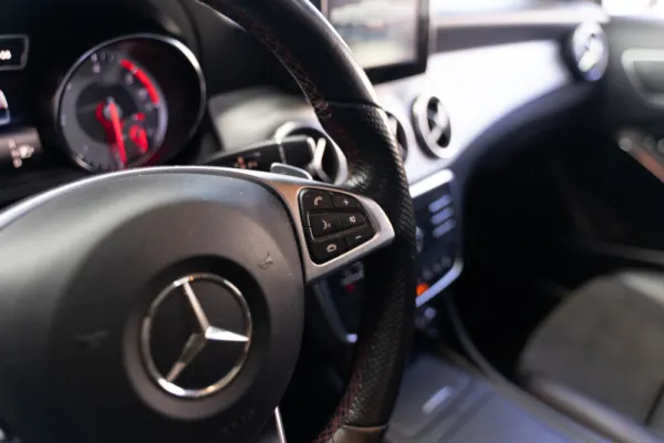 Mercedes-Benz GLA 220 d AMG Line 16