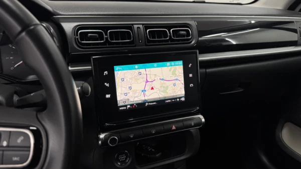 Citroën C3 1.2 PureTech Shine 21