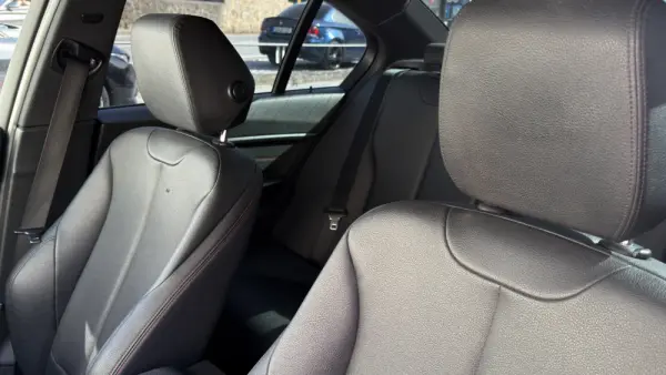 BMW 320 d EfficientDynamics Exclusive Auto 25