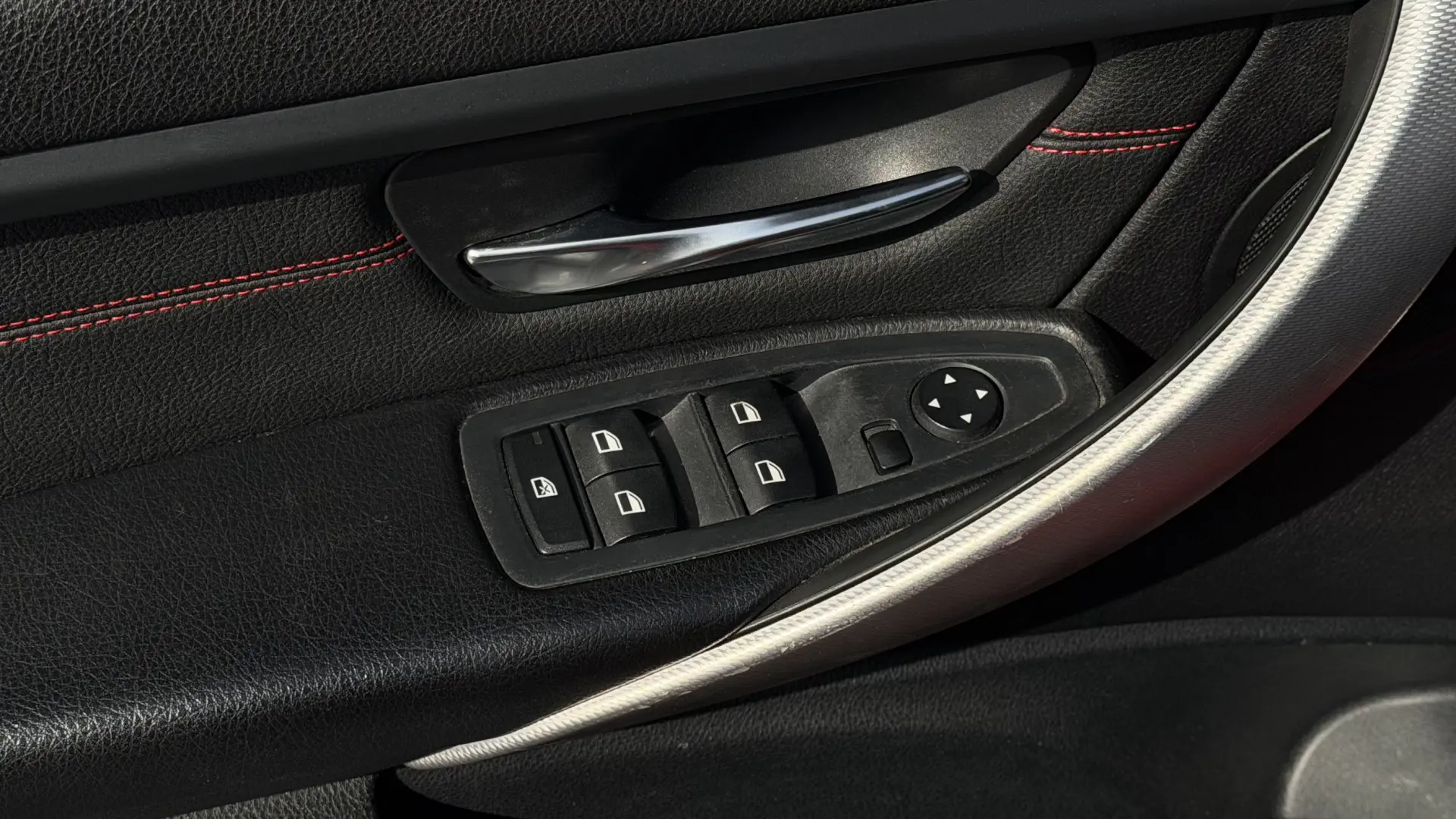 BMW 320 d EfficientDynamics Exclusive Auto 18