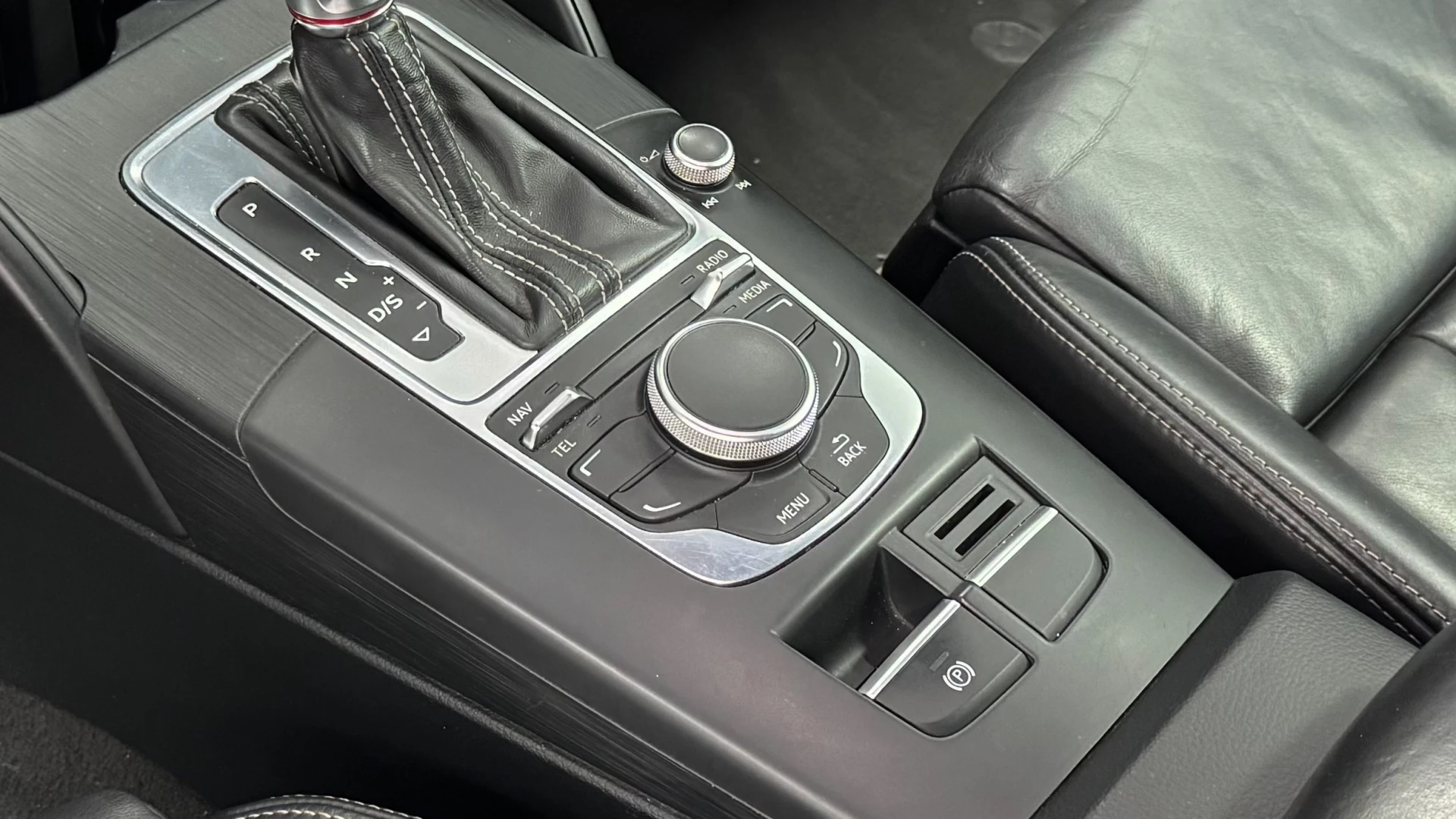 Audi S3 2.0 TFSi quattro S tronic 23