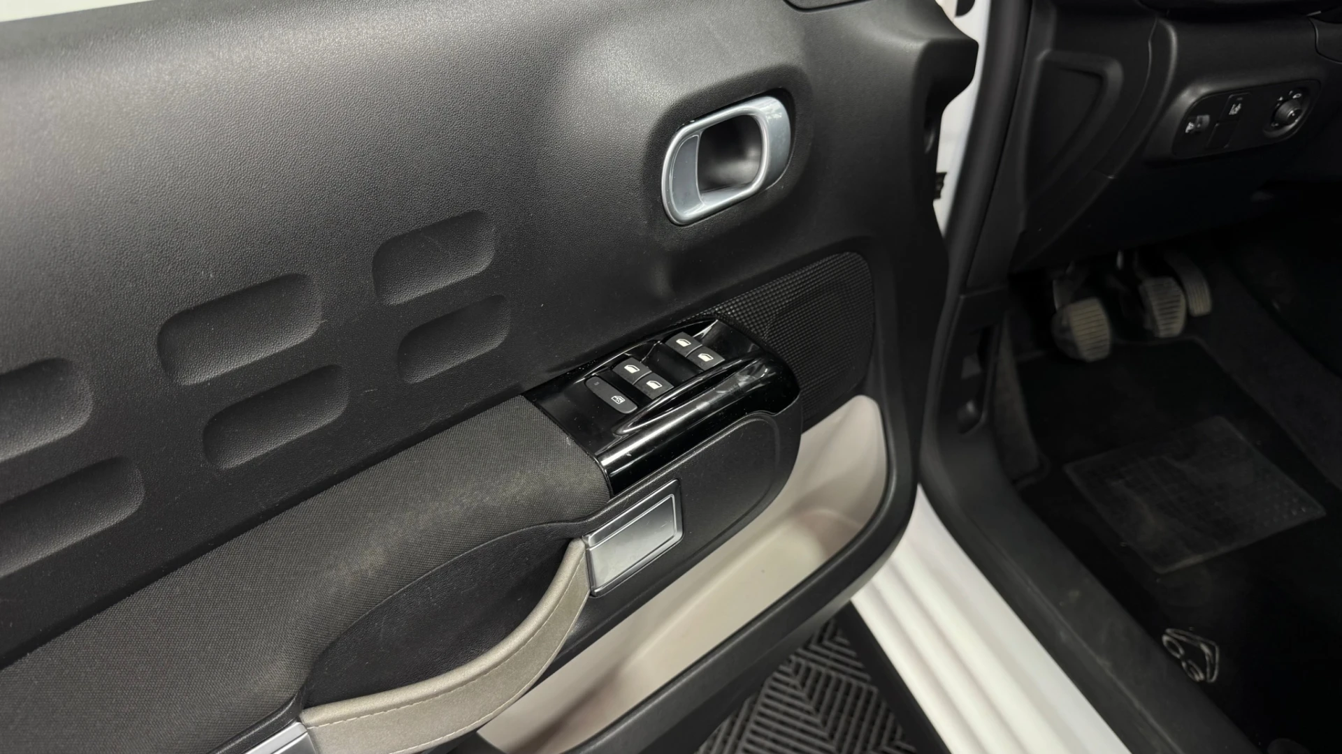 Citroën C3 1.2 PureTech Shine 11