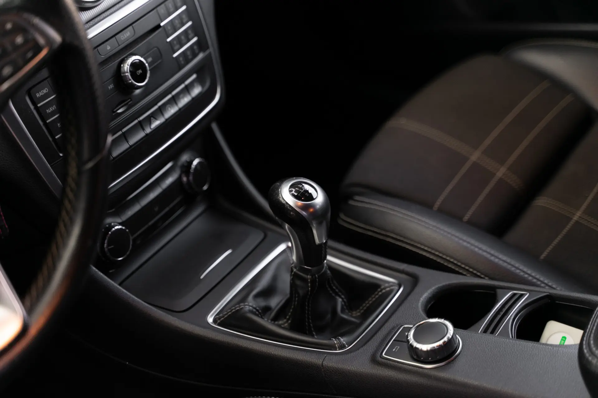 Mercedes-Benz CLA 200 d Urban 13