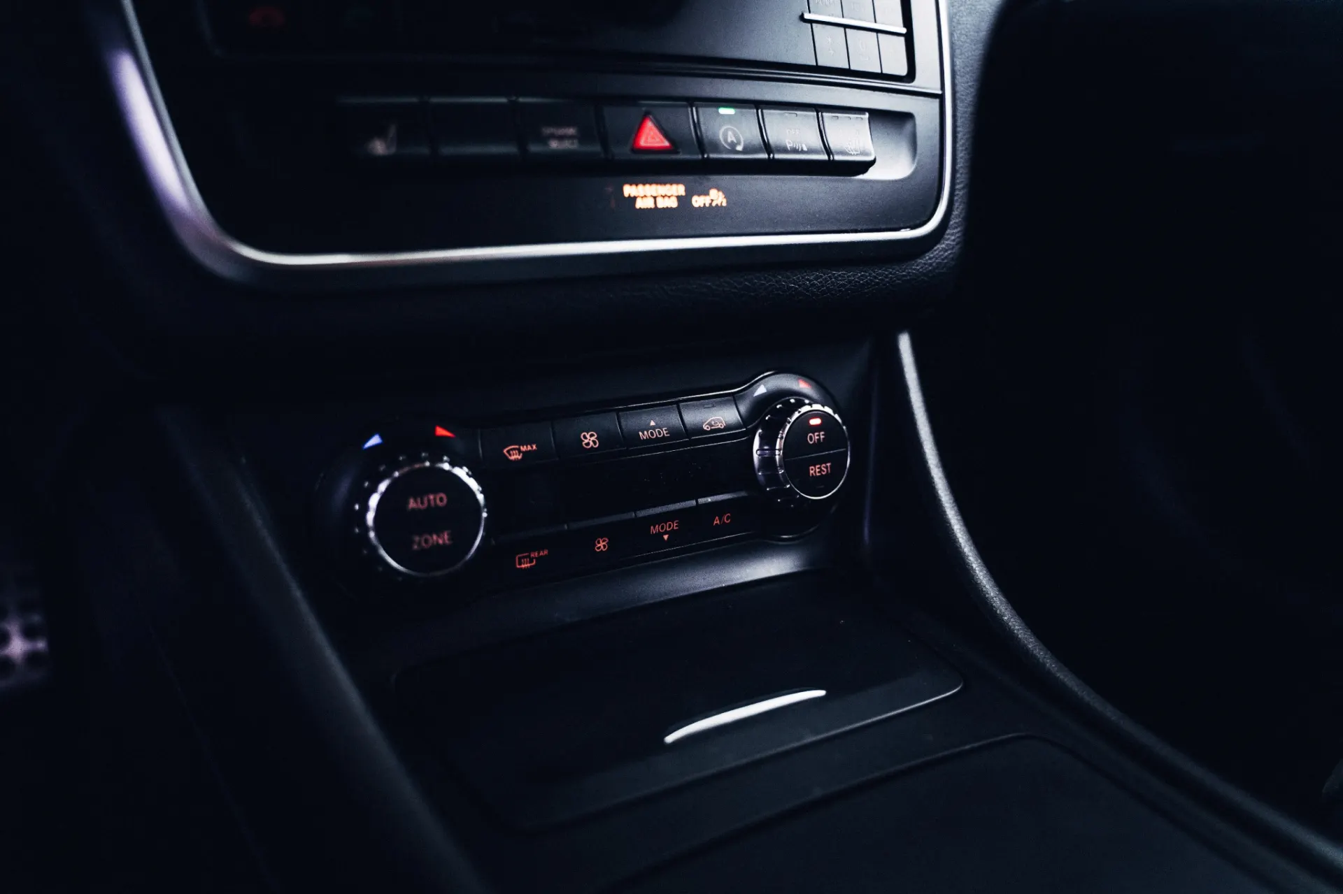 Mercedes-Benz CLA 220 d Shooting Brake AMG Line Aut. 12