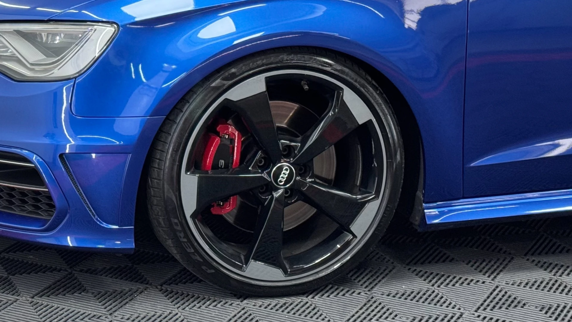 Audi S3 2.0 TFSi quattro S tronic 10