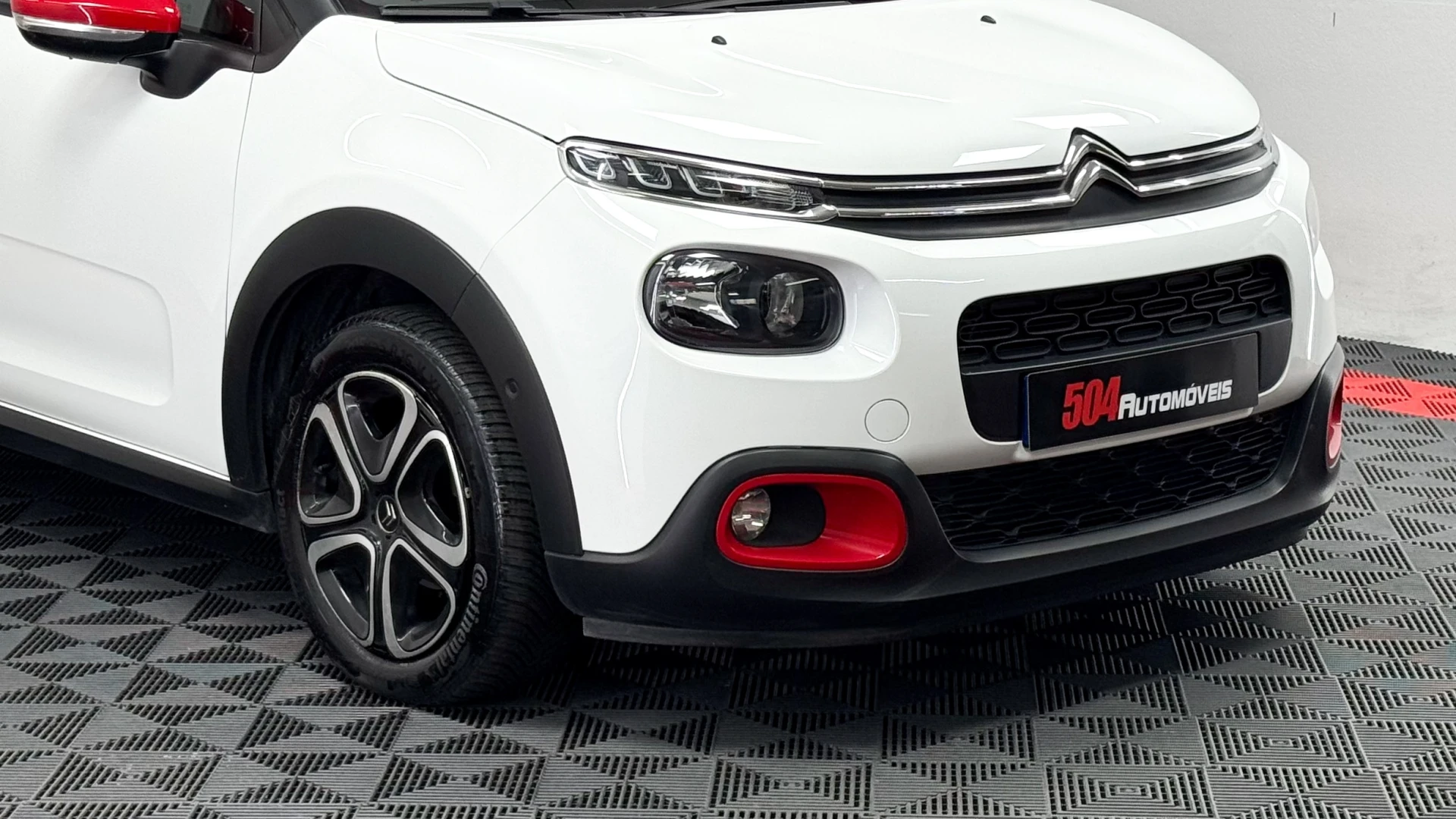Citroën C3 1.2 PureTech Shine 3