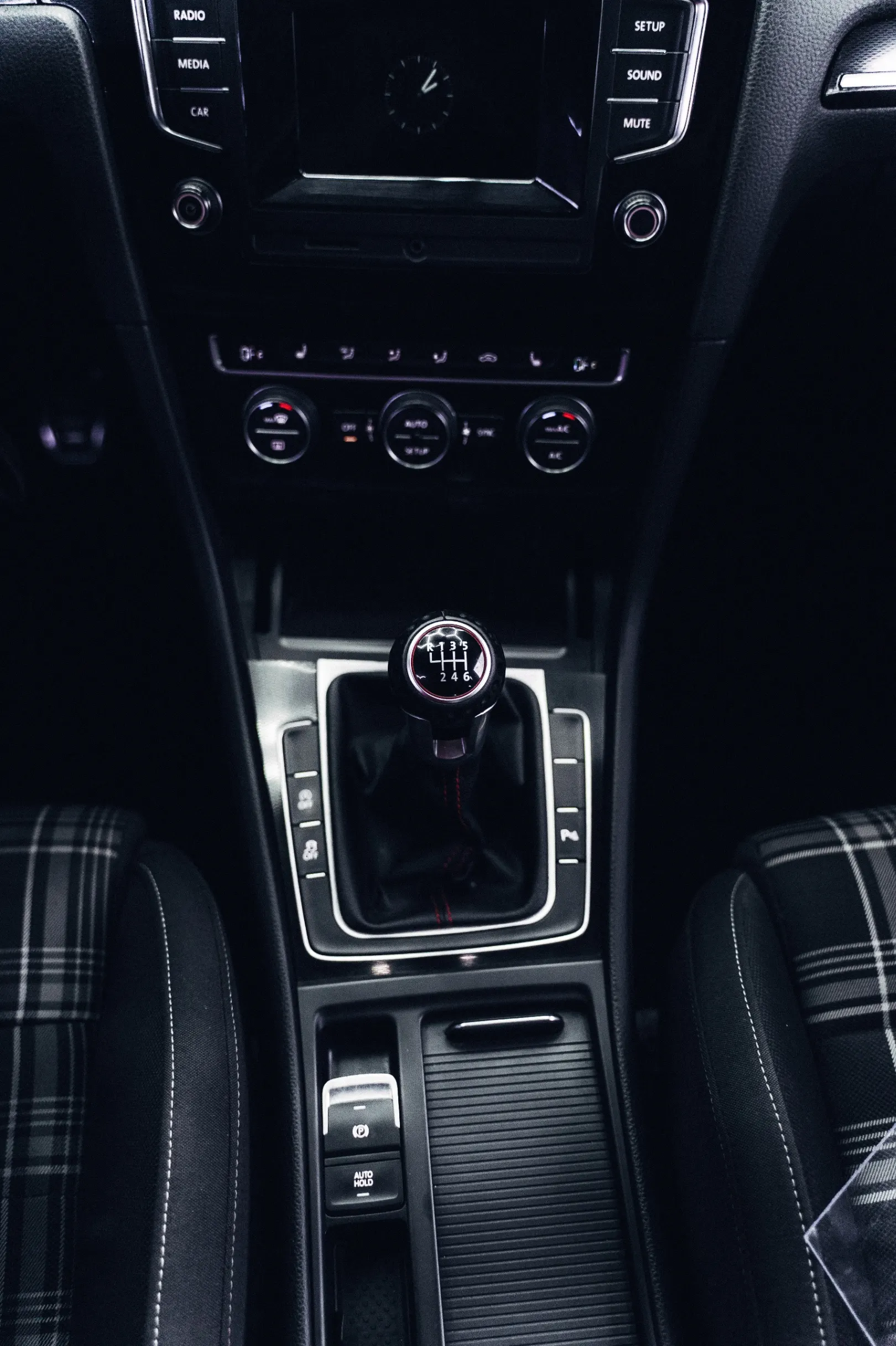 Volkswagen Golf 2.0 TDi GTD 22