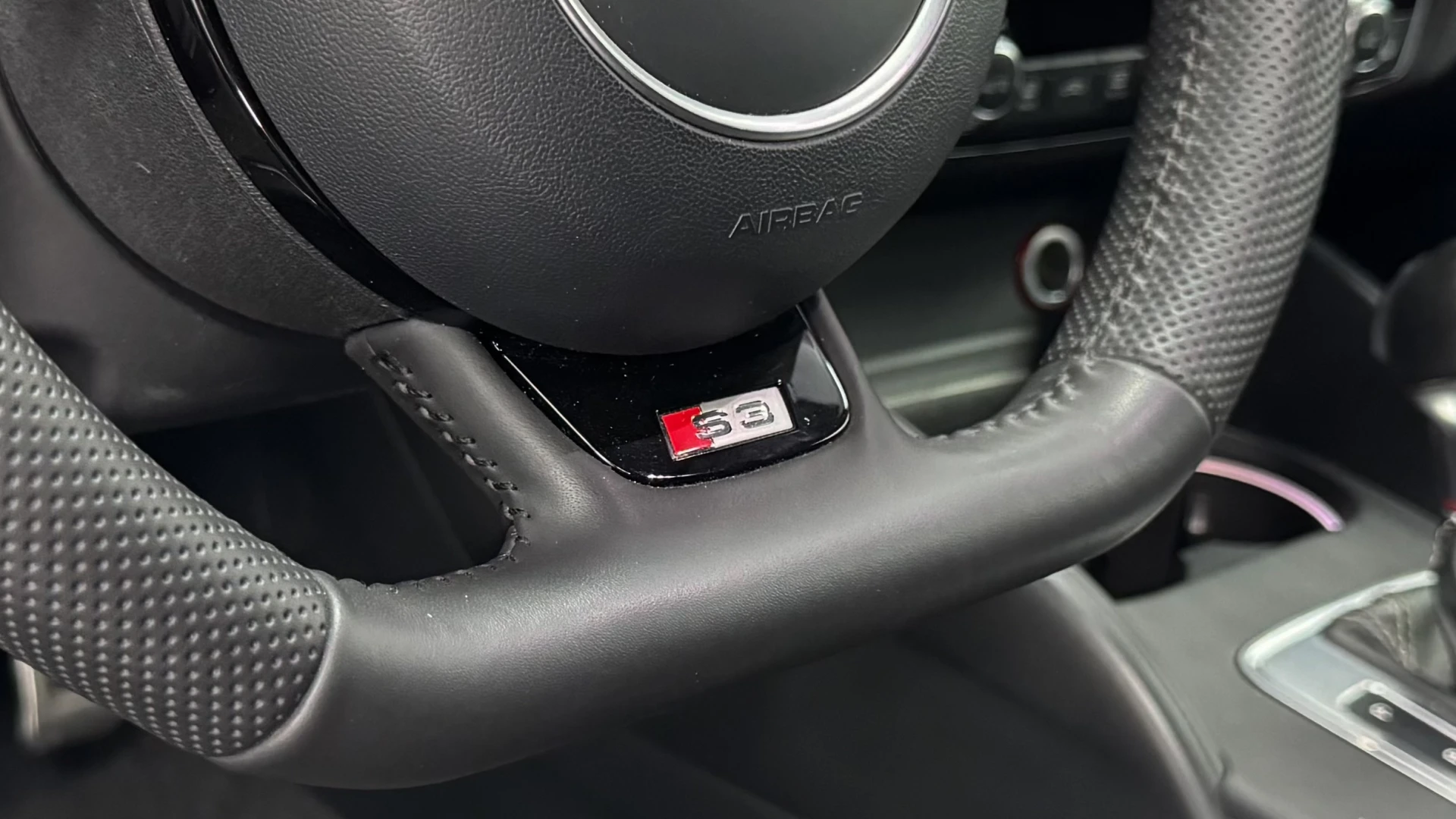 Audi S3 2.0 TFSi quattro S tronic 22