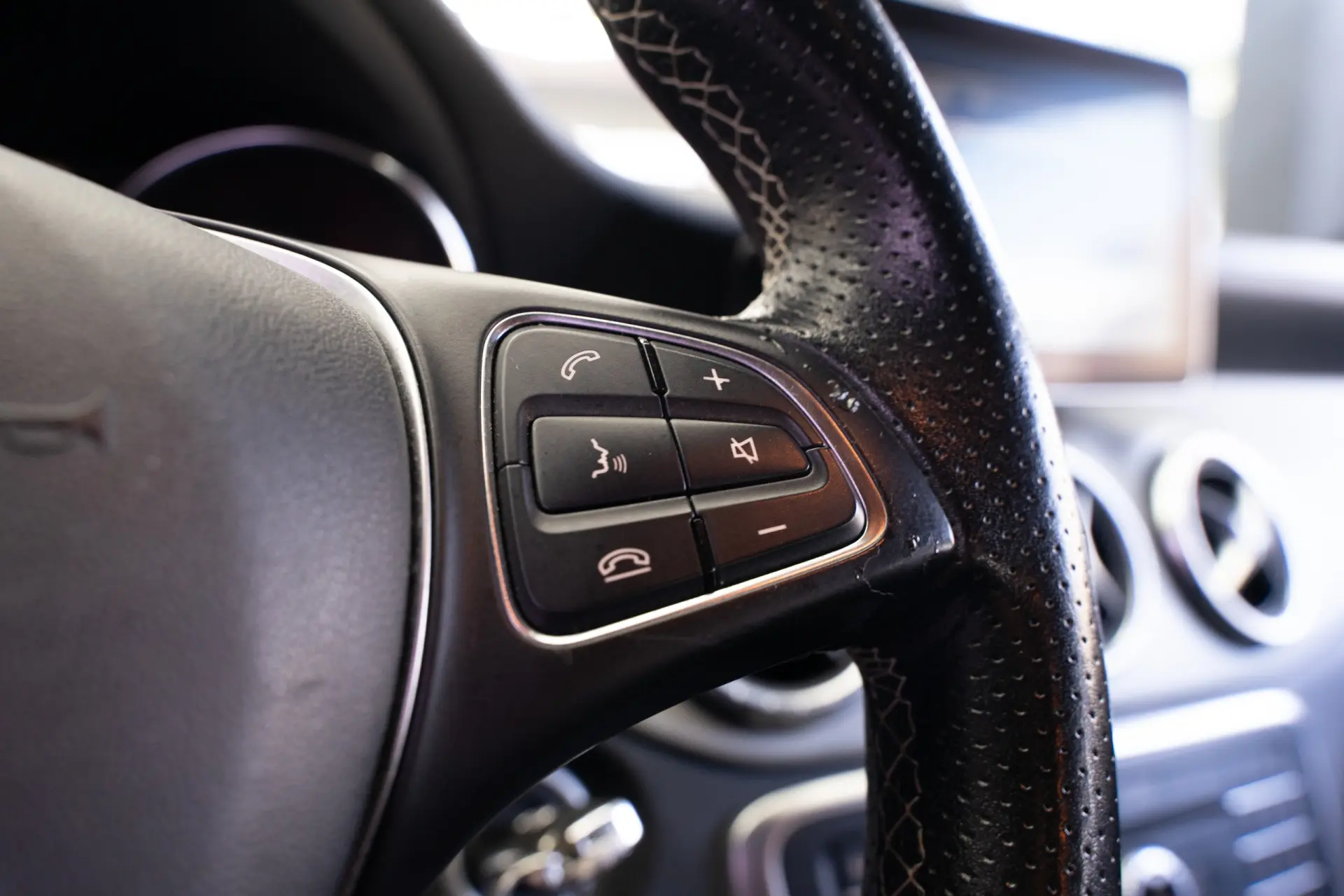 Mercedes-Benz CLA 200 d Urban 23