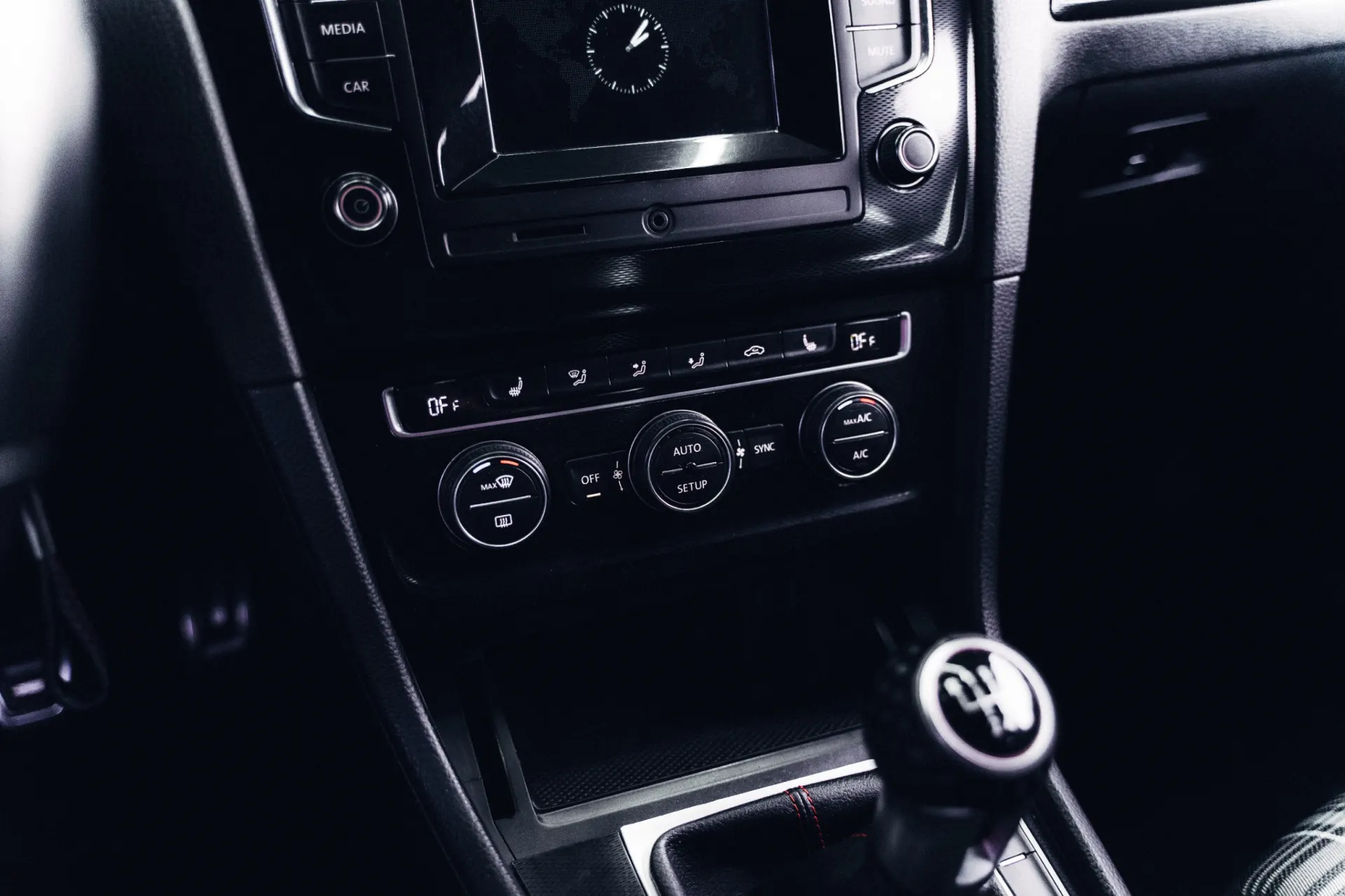 Volkswagen Golf 2.0 TDi GTD 23