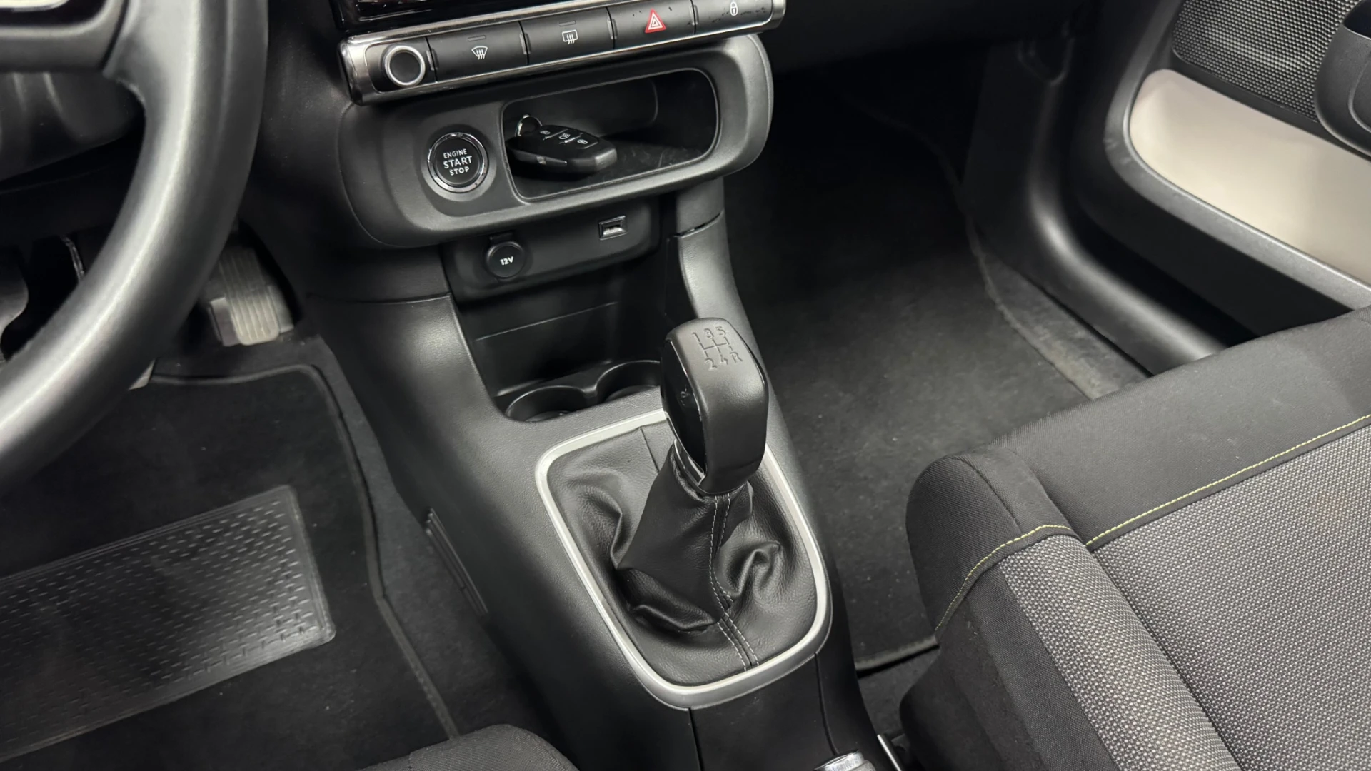 Citroën C3 1.2 PureTech Shine 16