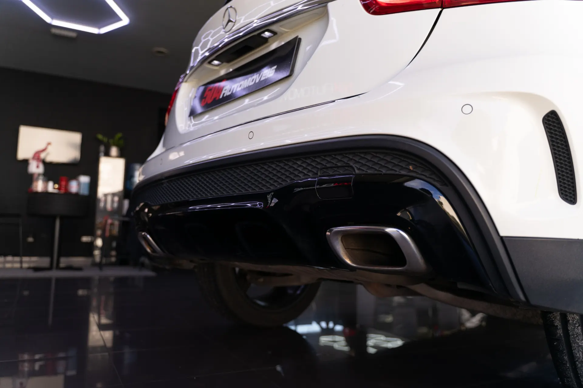 Mercedes-Benz GLA 220 d AMG Line 13