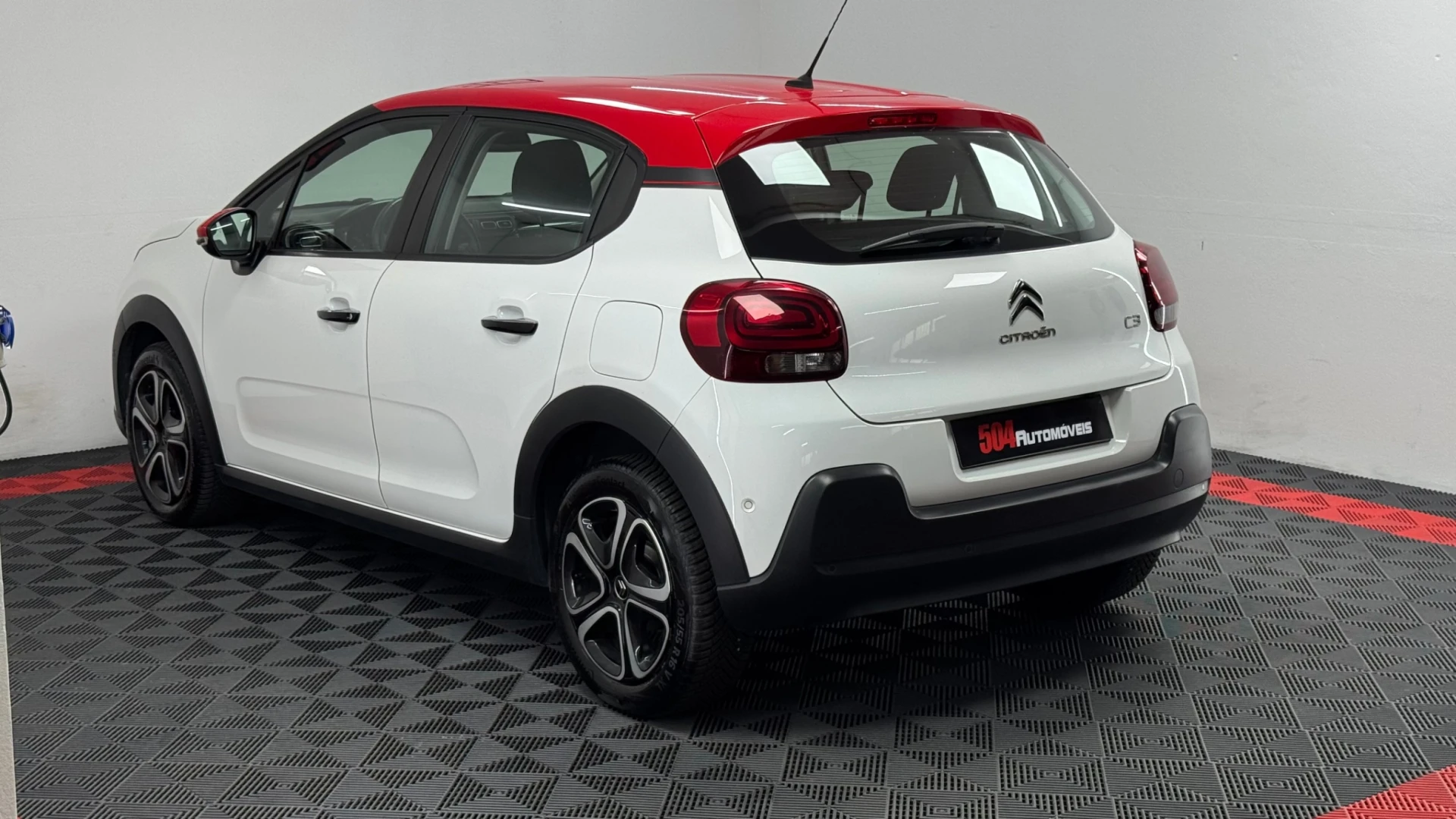 Citroën C3 1.2 PureTech Shine 8