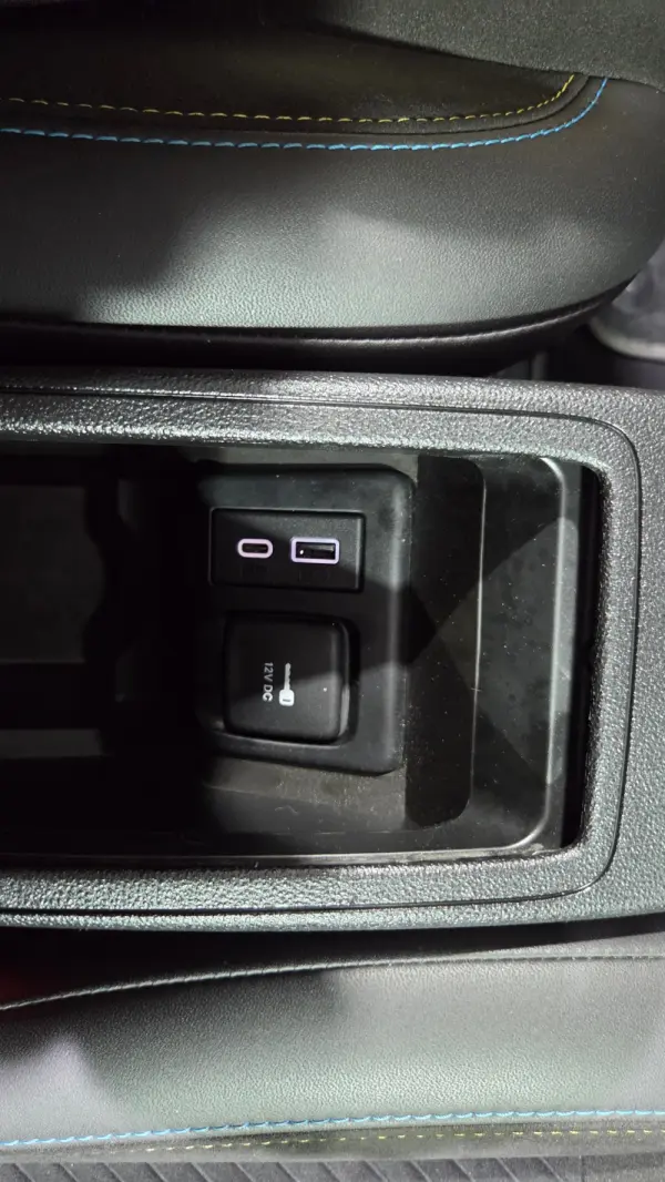 Abarth 500e C Scorpionissima 34