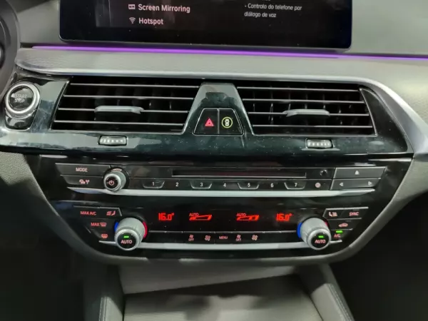 BMW 530 e iPerformance Pack M 32