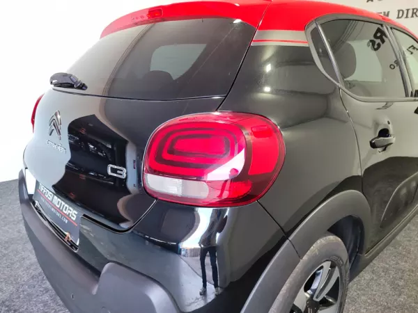 Citroën C3 1.2 PureTech Shine 9