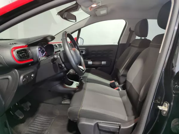 Citroën C3 1.2 PureTech Shine 13