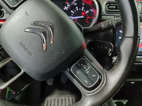 Citroën C3 1.2 PureTech Shine 28