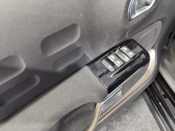 Citroën C3 1.2 PureTech Shine 32