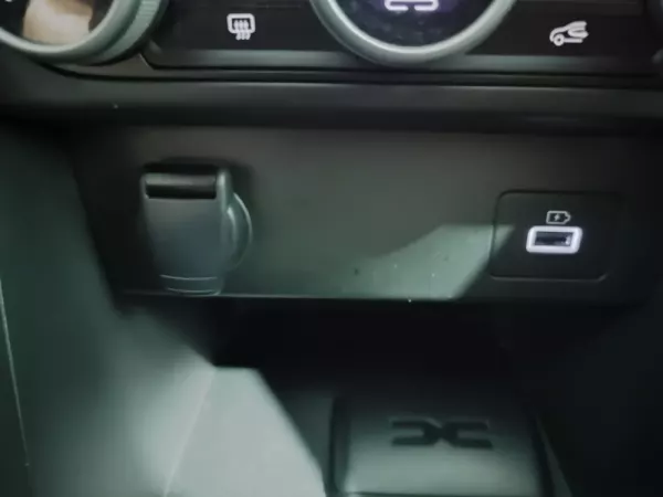 Dacia Jogger 1.0 ECO-G Extreme 7L Bi-Fuel 32