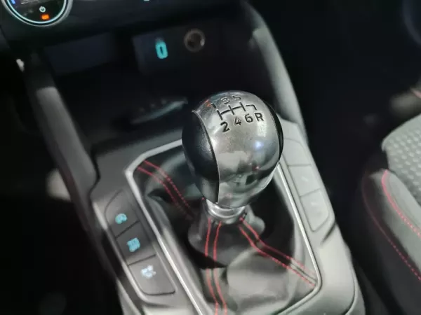 Ford Focus 1.0 EcoBoost ST-Line 32