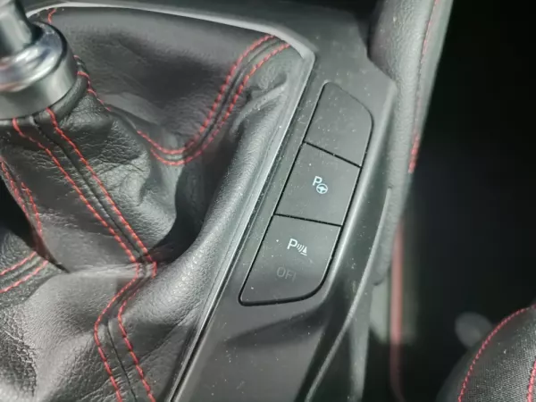 Ford Focus 1.0 EcoBoost ST-Line 34