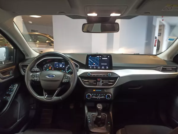 Ford Focus SW 1.5 TDCi EcoBlue Titanium 18