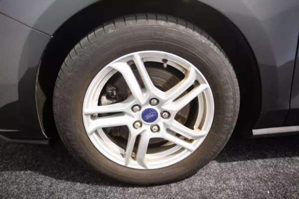 Ford Focus SW 1.5 TDCi EcoBlue Titanium 37