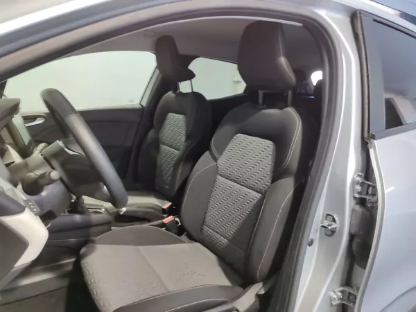 Renault Clio 1.0 TCe Techno Bi-Fuel 12