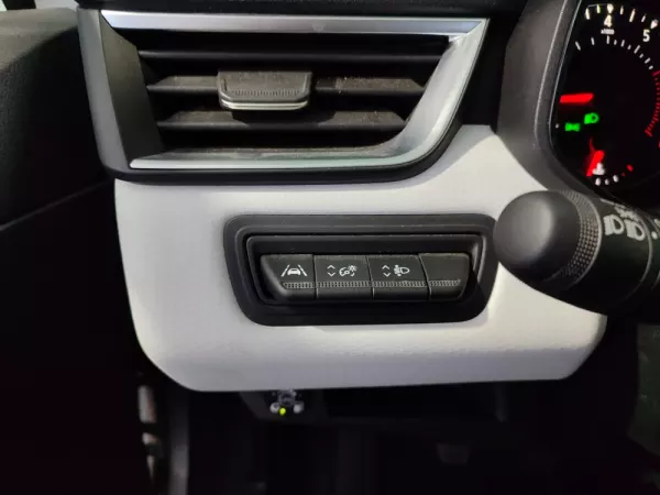 Renault Clio 1.0 TCe Techno Bi-Fuel 36