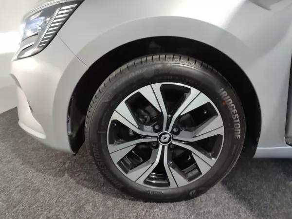 Renault Clio 1.0 TCe Techno Bi-Fuel 39