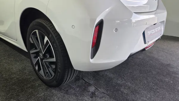 Opel Corsa 1.2 Direct Injection Turbo S&S GS 10