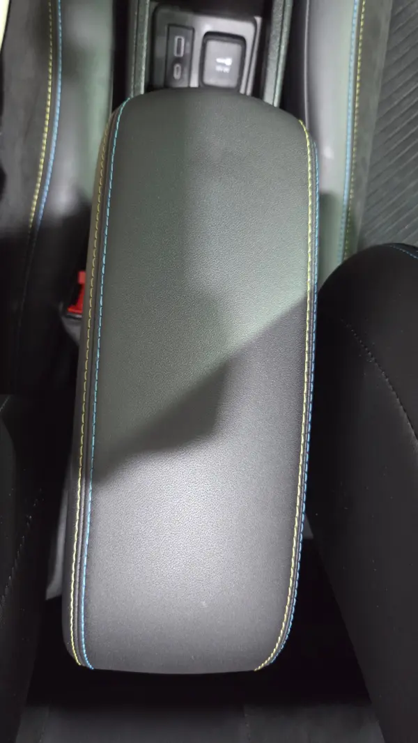 Abarth 500e C Scorpionissima 35