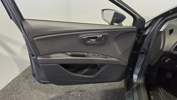 SEAT Leon 1.6 TDI Style S/S 41