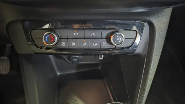 Opel Corsa 1.2 Direct Injection Turbo S&S GS 28