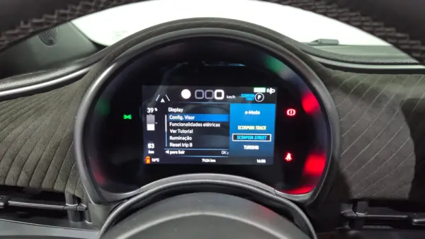 Abarth 500e C Scorpionissima 22