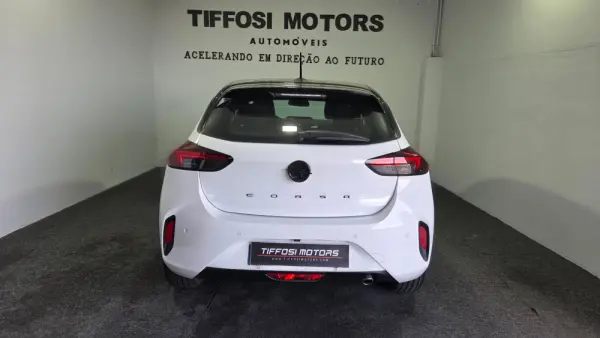 Opel Corsa 1.2 Direct Injection Turbo S&S GS 8