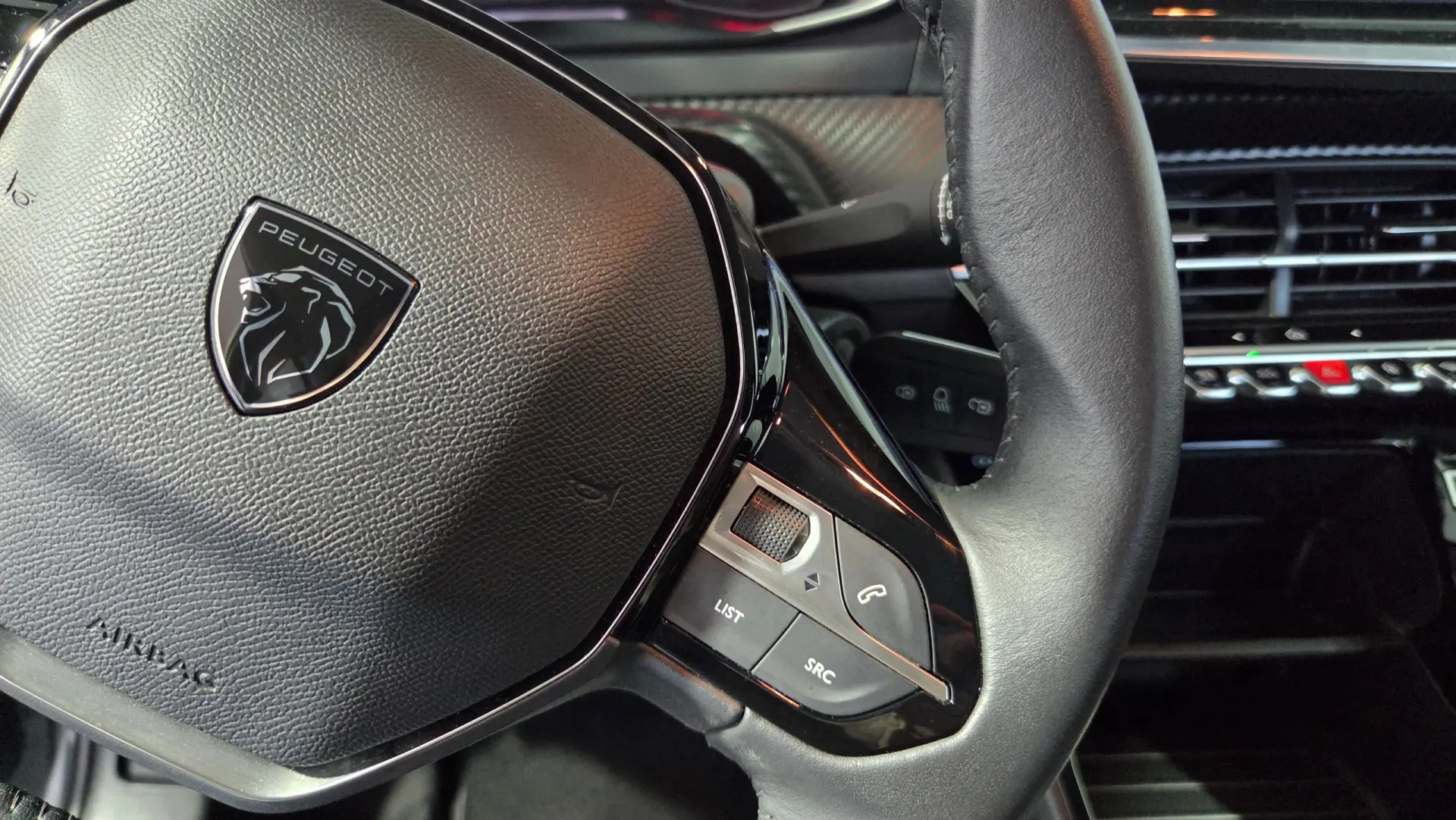 Peugeot 208 1.2 PureTech Active Pack 29