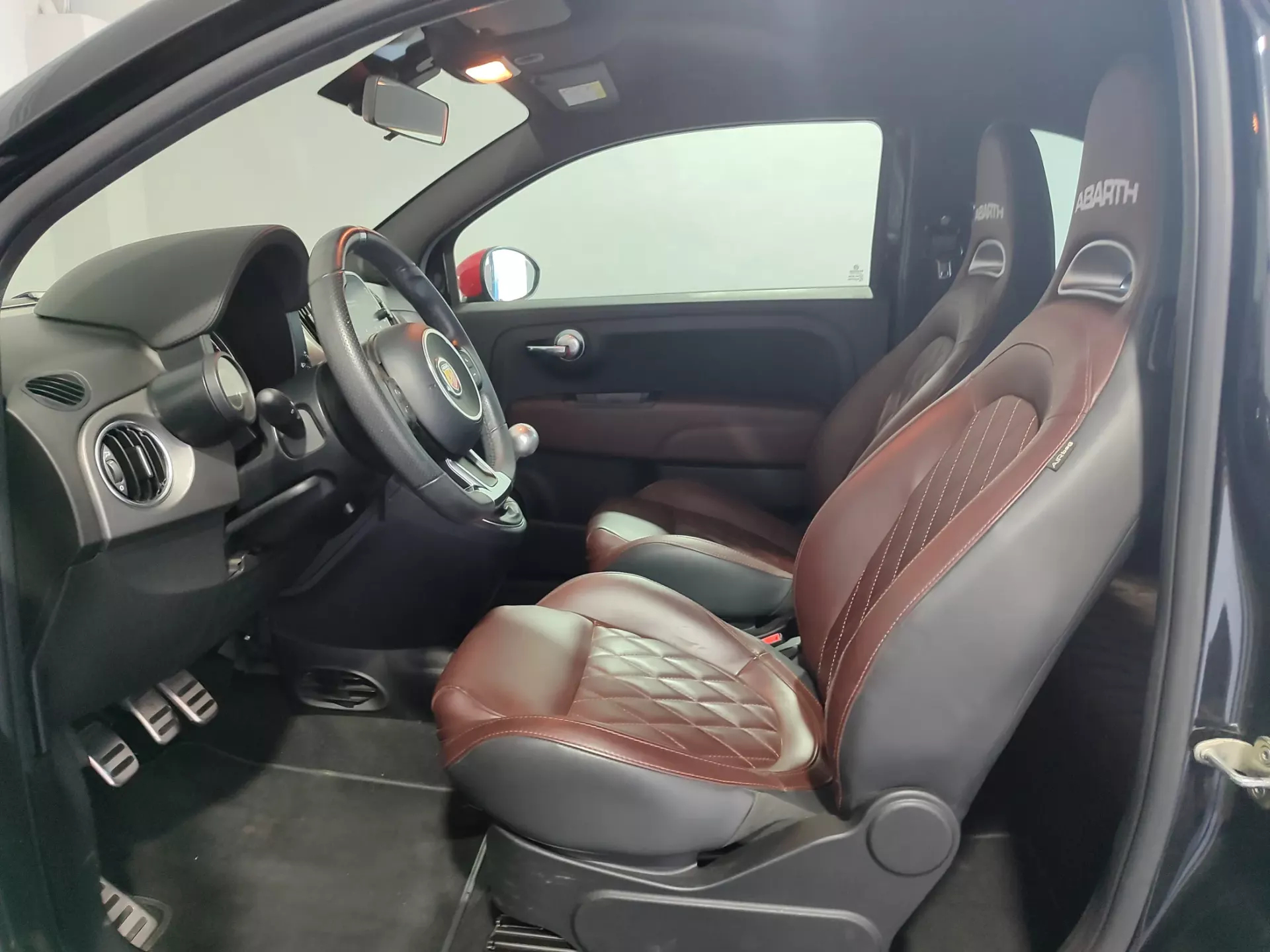 Abarth 595C 1.4 T-Jet Turismo 14