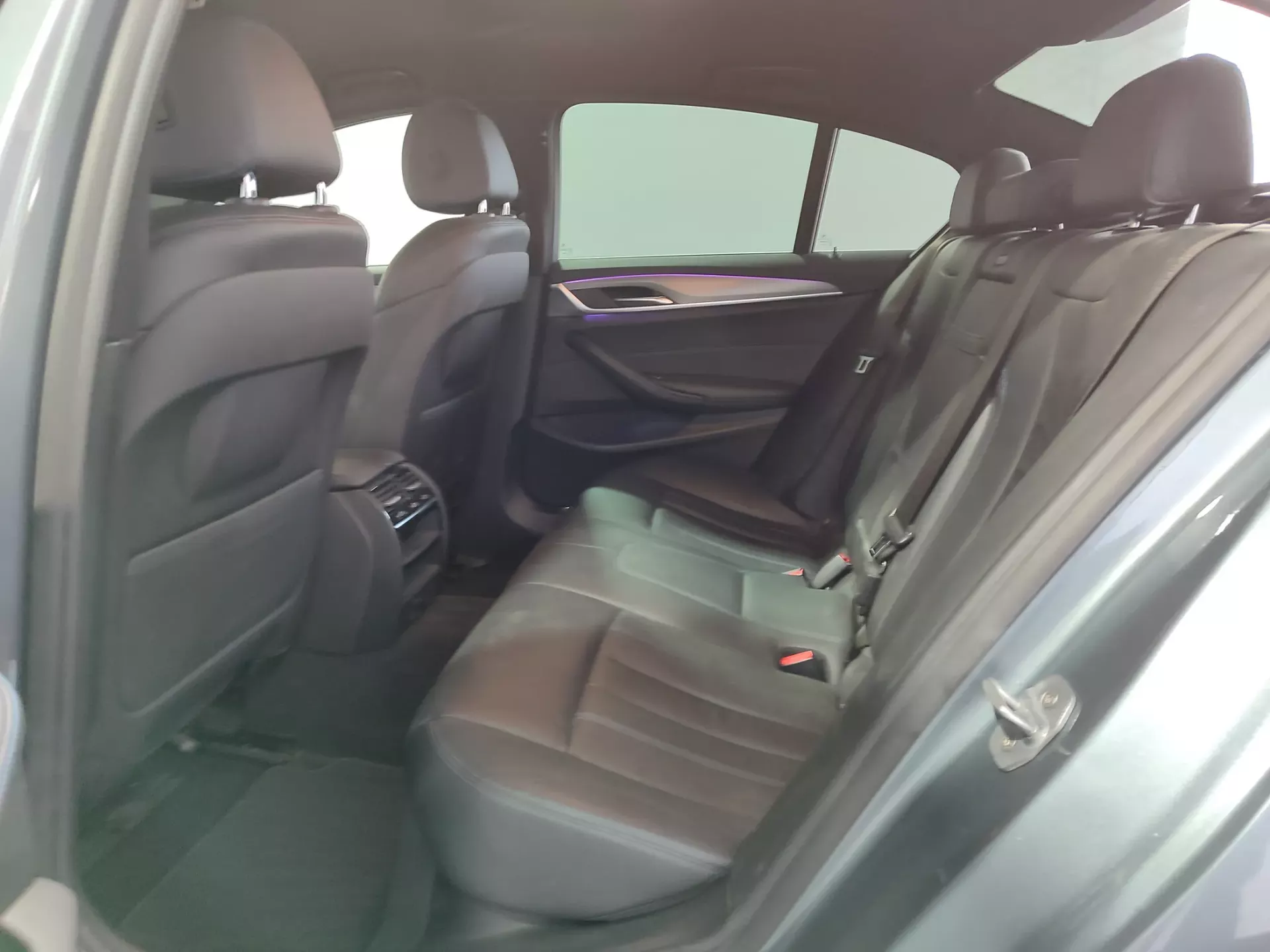 BMW 530 e iPerformance Pack M 18